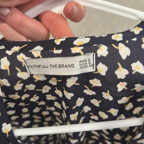 Faithfull The Brand Jasmine Mini Wrap Dress – Navy Floral – Size XS – Boho Fall - Picture 9 of 9